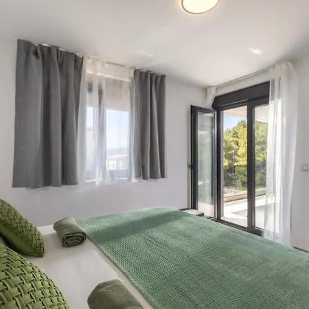 Апартаменты Charming Island Krk With Private Pool Крк