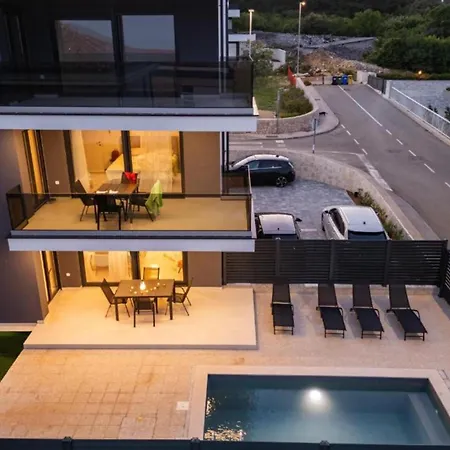 Charming Island Krk With Private Pool Апартаменты *