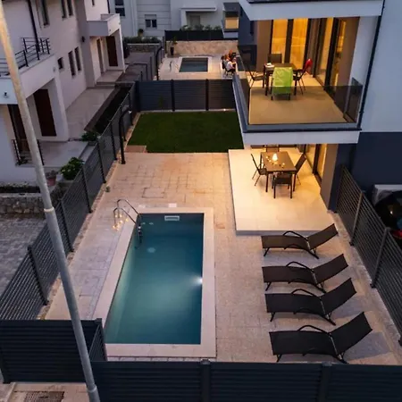 Charming Island Krk With Private Pool Апартаменты Крк